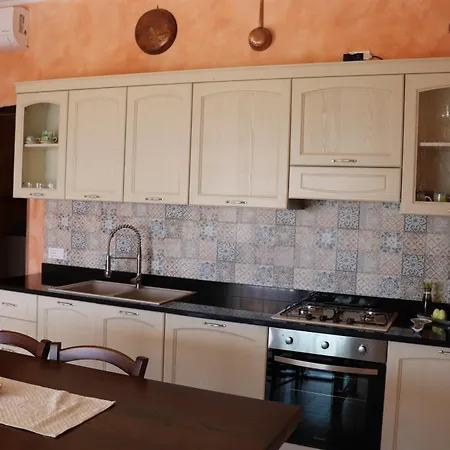 Country Sant' Elene - Olivo Apartment