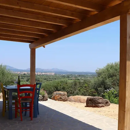 Country Sant' Elene - Olivo Apartment Orosei
